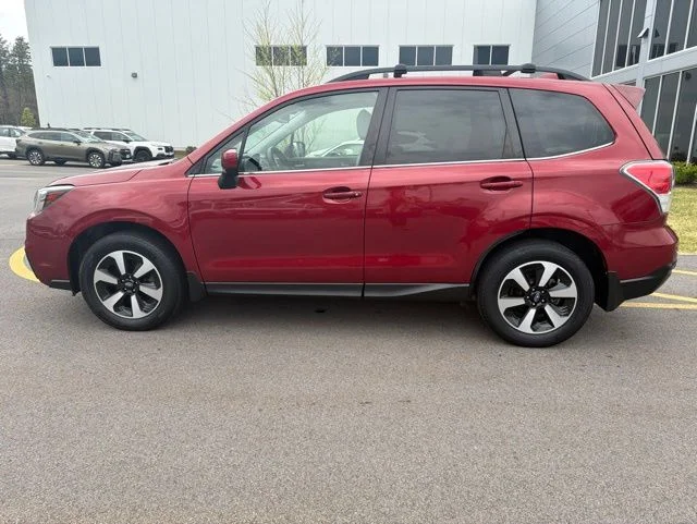 Used 2017 Red Subaru 2.5i Limited image 8