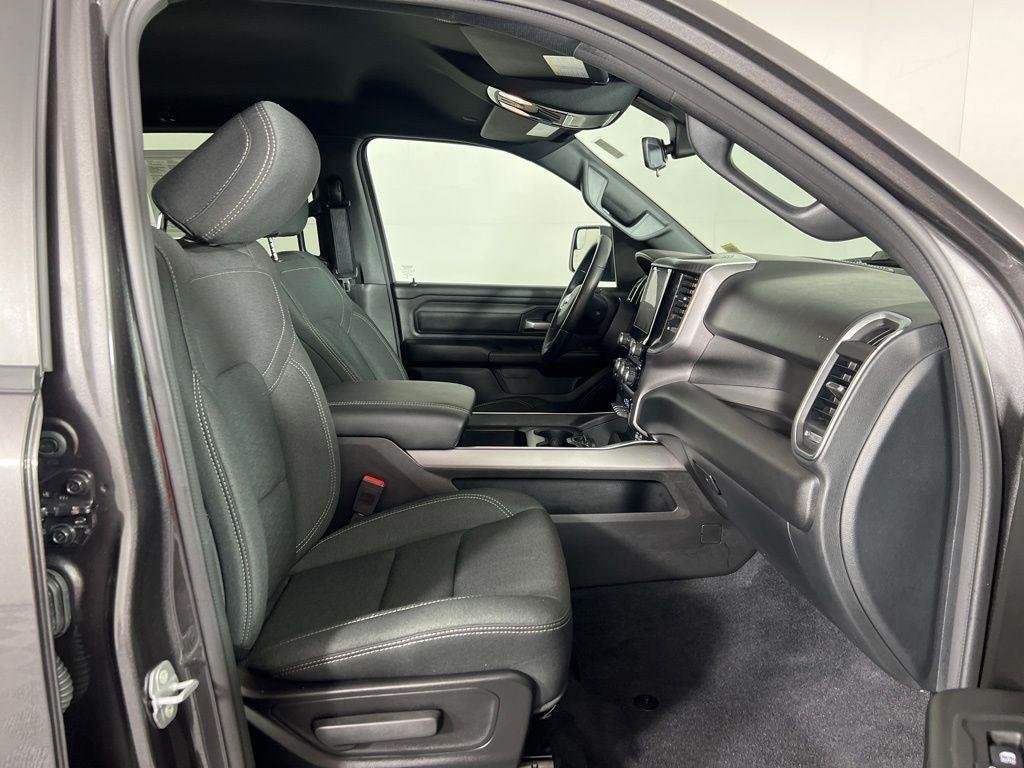 Used 2025 Crystal Metallic Ram Tradesman image 9