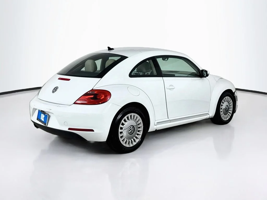 Used 2014 White Volkswagen 1.8T image 7