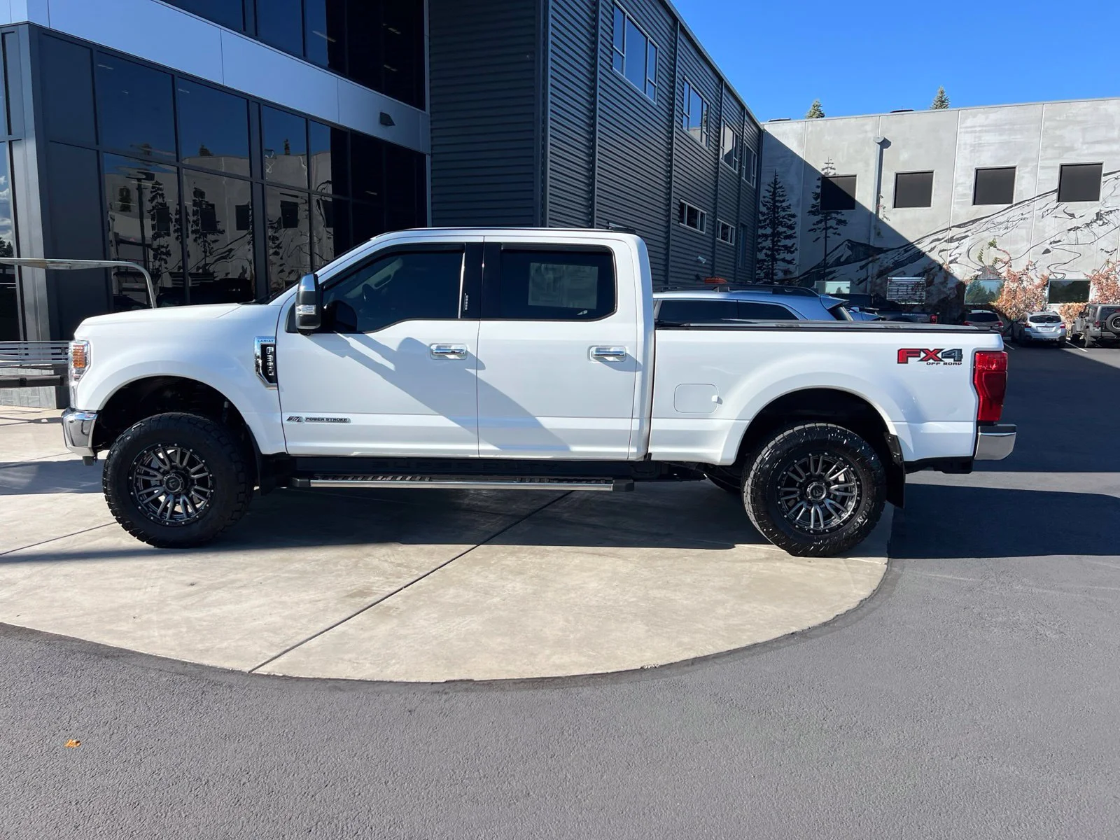 Used 2021 Star White Metallic Tri-Coat Ford Lariat image 8