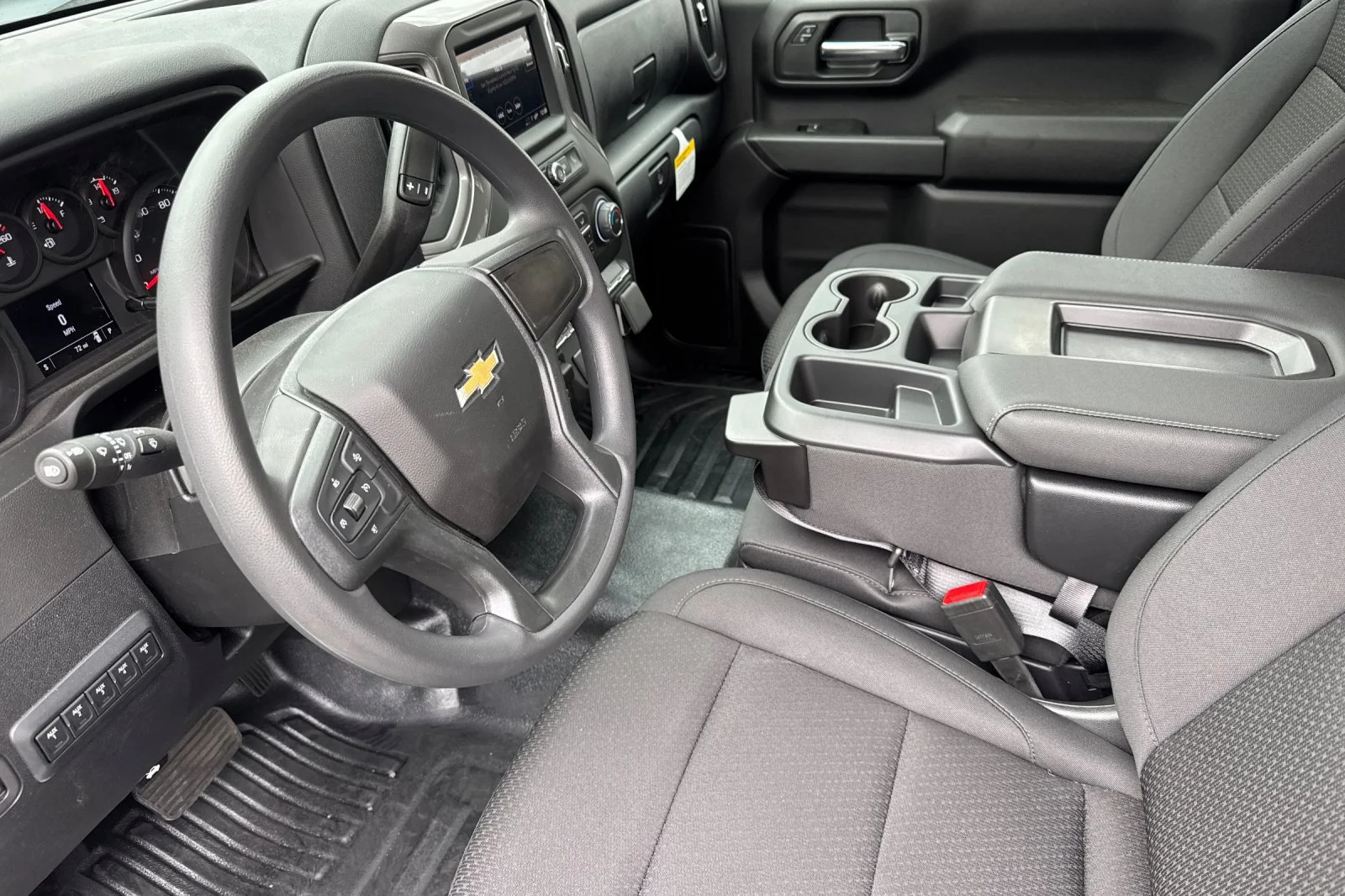 2026 Chevrolet Silverado 3500 HD Chassis Cab Work Truck view 9