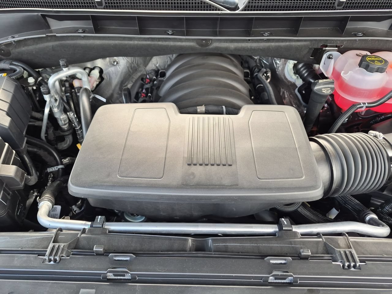 2026 GMC Yukon Denali - Photo 27