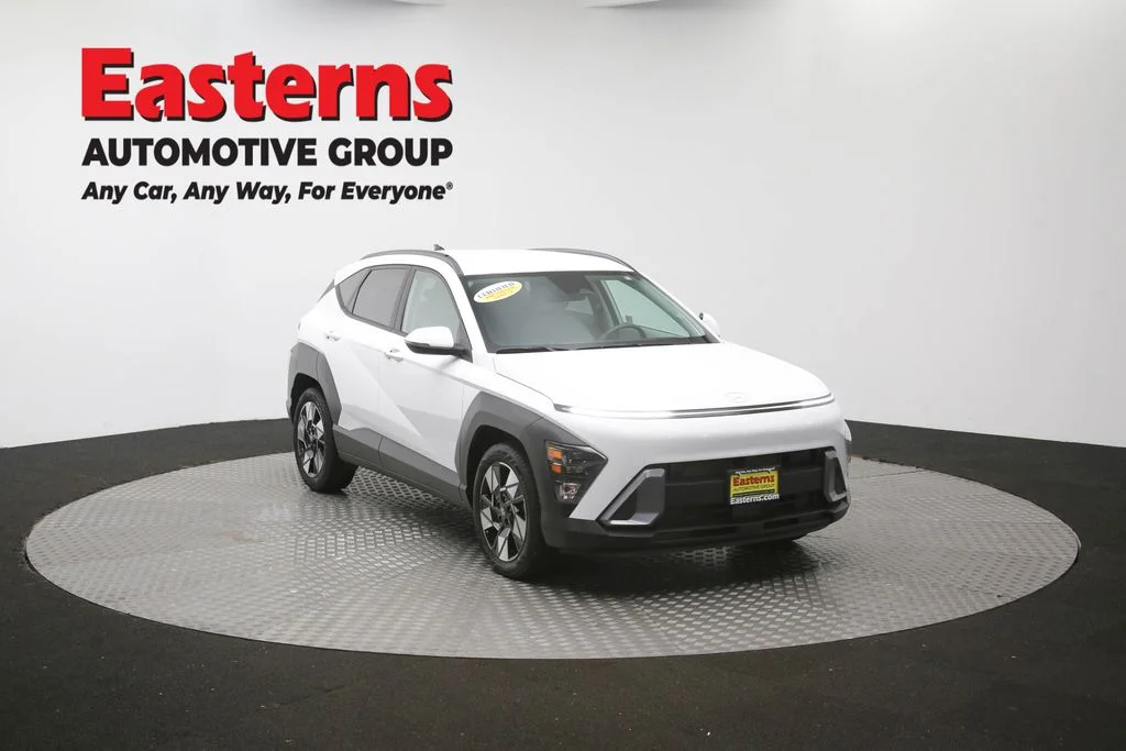 Used 2024 White Hyundai SEL image 49