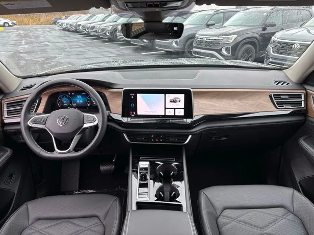 New 2026 Black Volkswagen 2.0T SE w/Technology image 11
