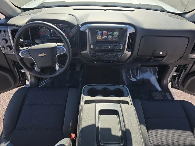 Used 2018 Silver Chevrolet LT image 10