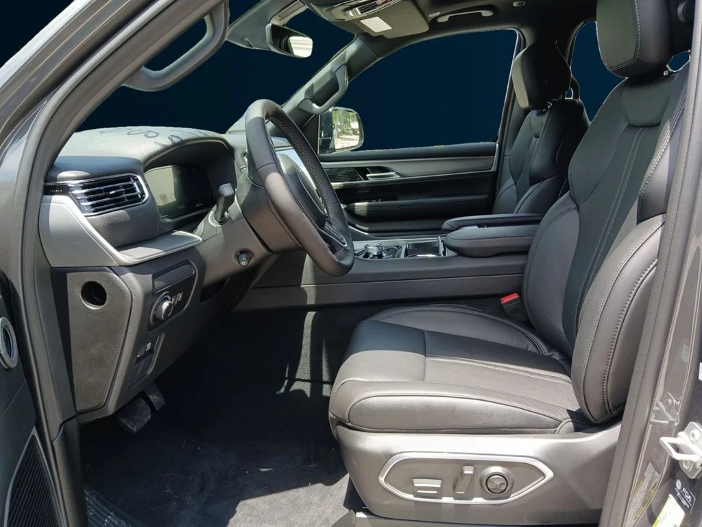 New 2026 Gray Jeep  image 10