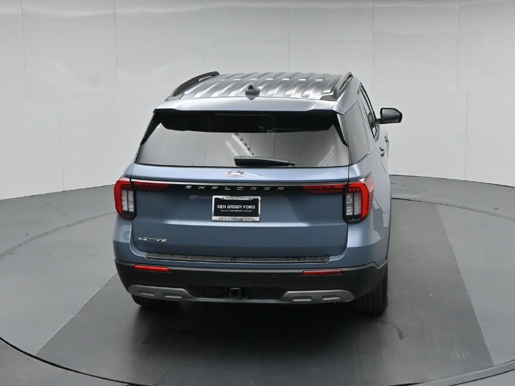 New 2026 Vapor Blue Metallic Ford Active image 38