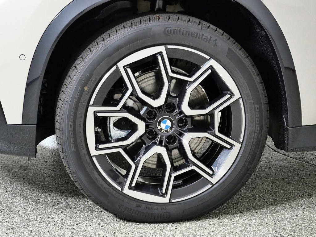 Certified Used 2026 Dune Grey Metallic BMW xDrive28i image 21