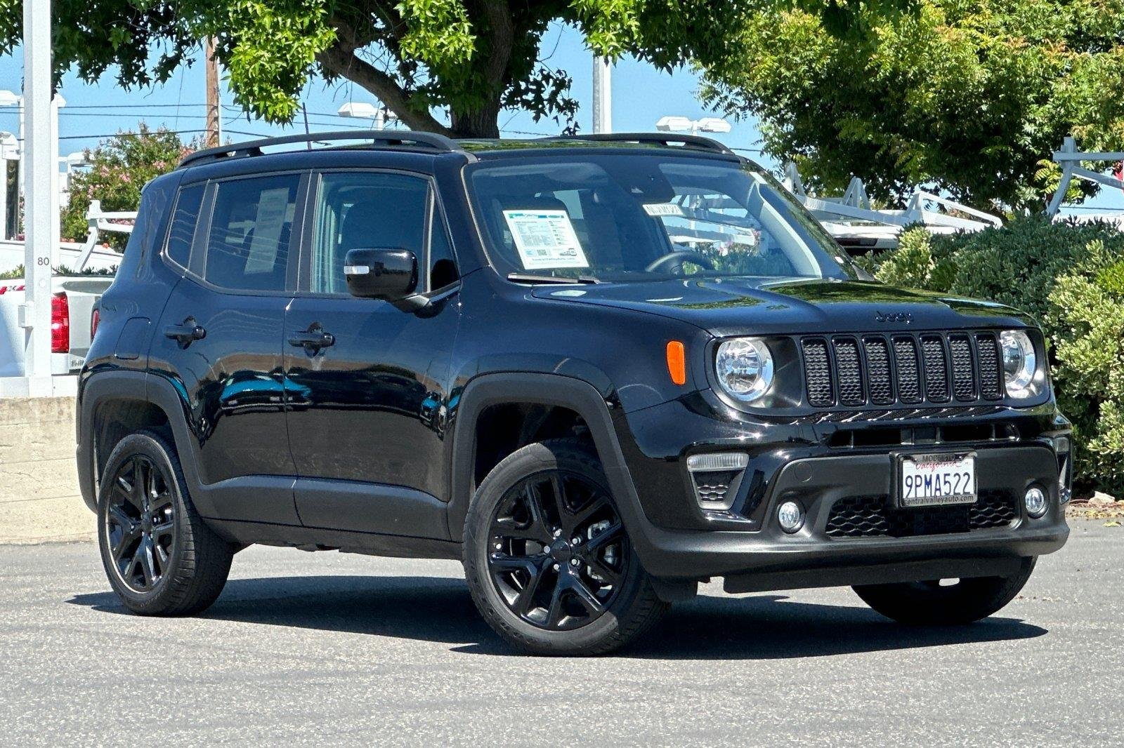 Used 2023 Black Clearcoat Jeep Altitude image 2