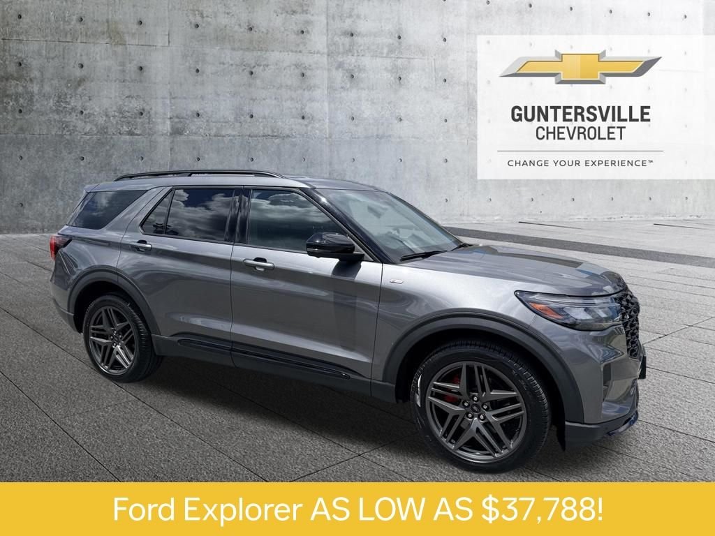 Used 2025 Gray Ford ST-Line image 1