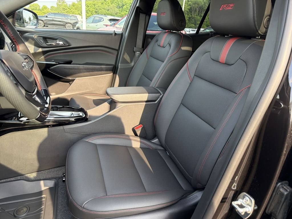 New 2026 Mosaic Black Metallic Chevrolet 2RS image 7