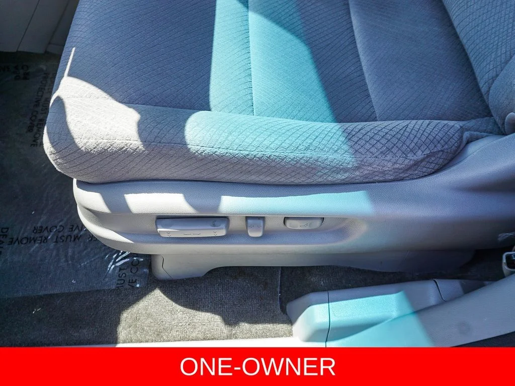 Used 2015  Honda EX image 19