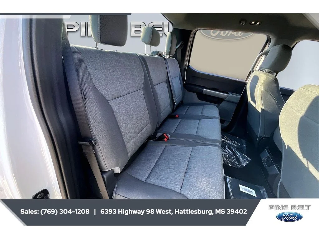 New 2026 Oxford White Ford F-350® XL image 21