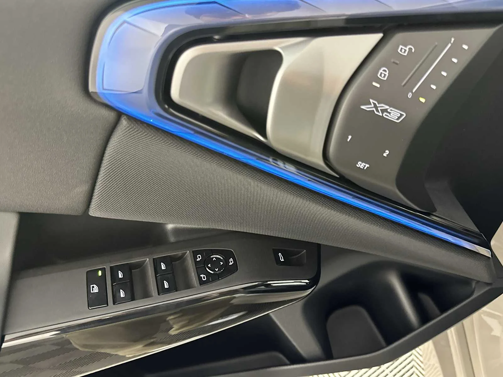 2026 BMW X3 30 - Photo 13