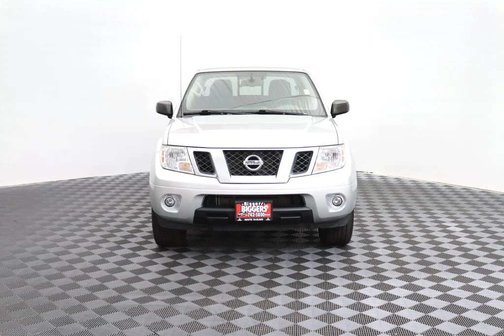 Used 2021 Silver Nissan SV image 2