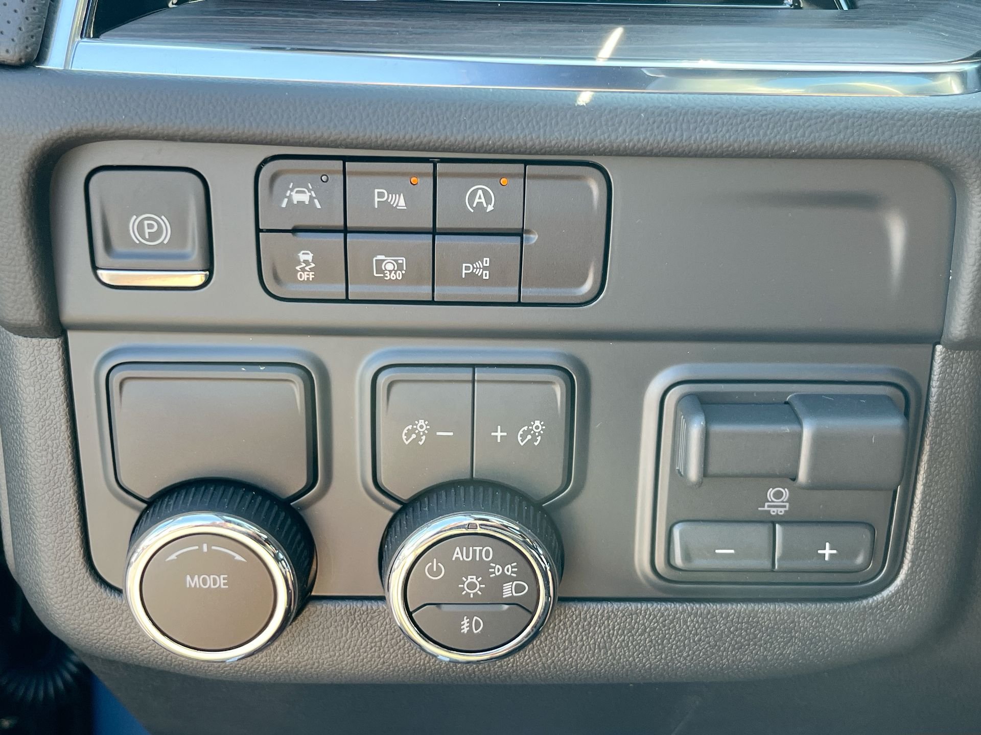 2025 Chevrolet Tahoe Premier - Photo 55