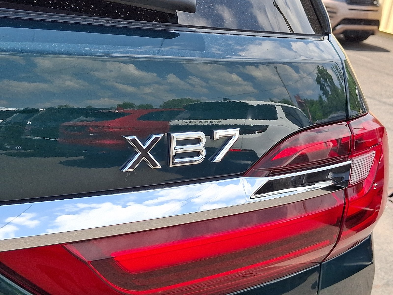 Used 2022 ALPINA Green Metallic - ZGA BMW  image 28