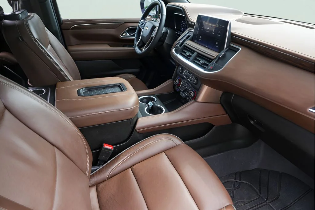 Used 2023 Beige Chevrolet High Country image 36