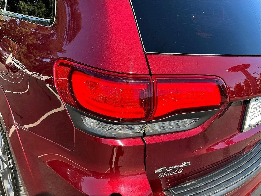 Used 2020 Red Jeep Limited X image 25