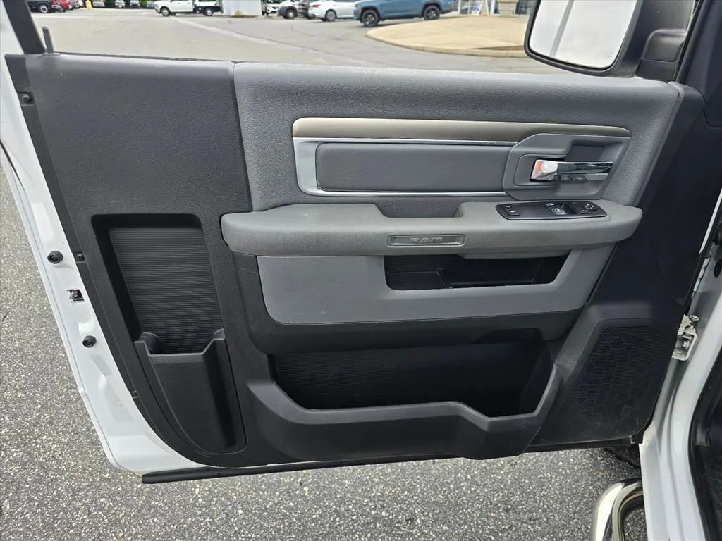 Used 2017 White Ram Tradesman image 8