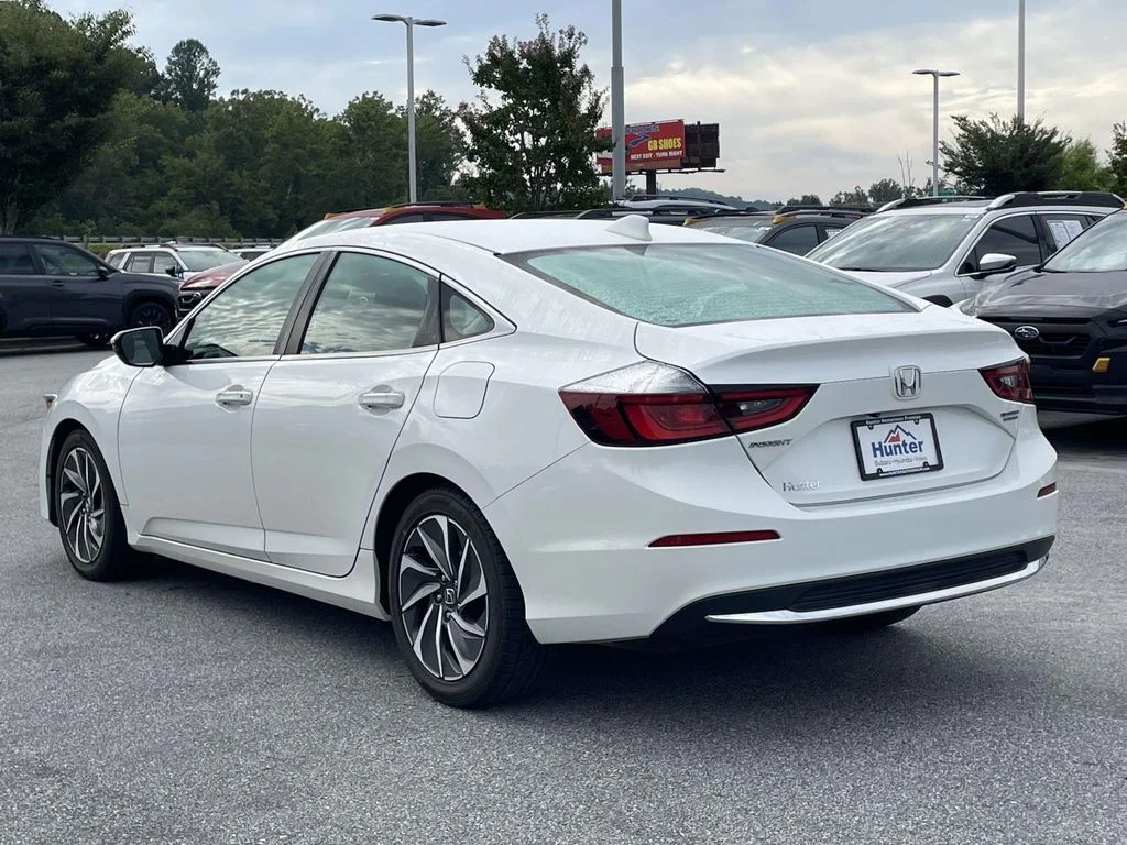 Used 2019 White Orchid Pearl Honda Touring image 25