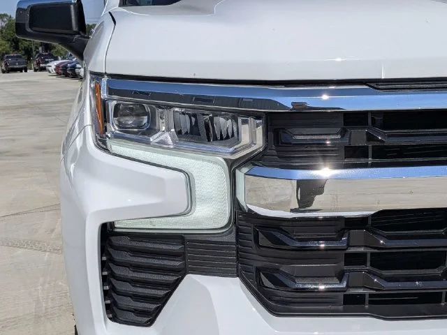 Used 2026 White Chevrolet LT image 11