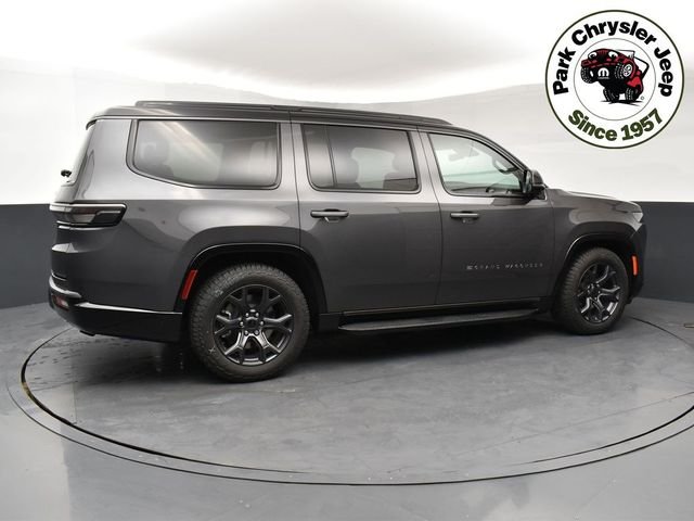New 2026 Baltic-Gray Metallic Clear-Coat Exterior Paint Jeep Upland image 6