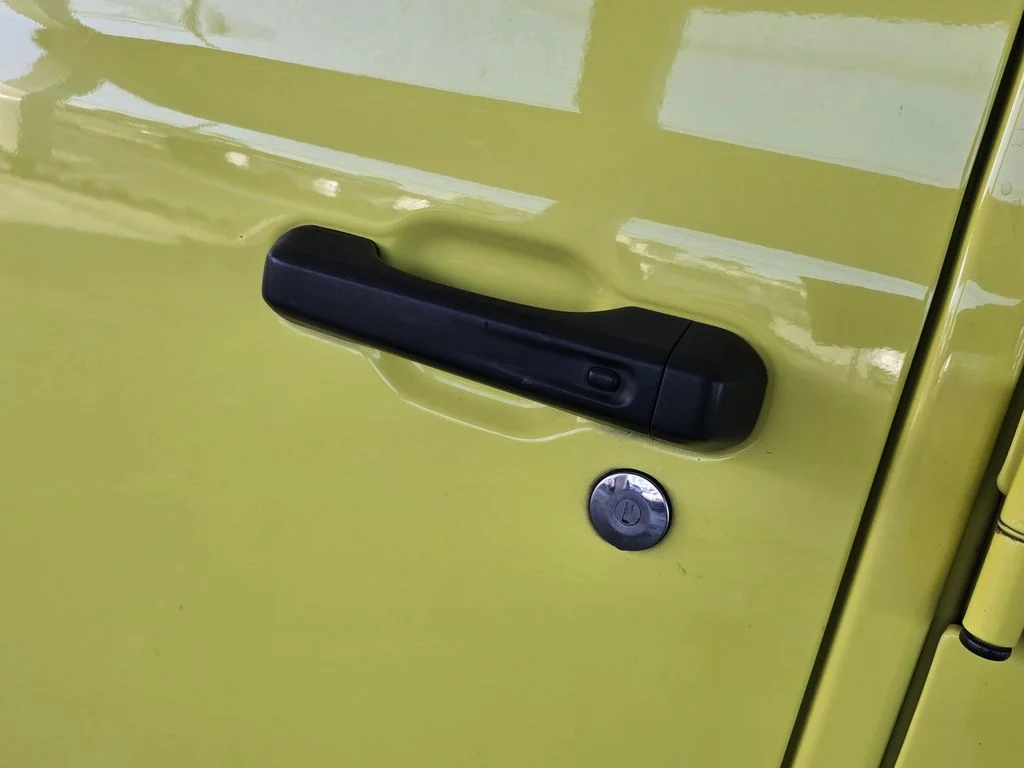 Used 2023 Yellow Jeep Sport S image 10