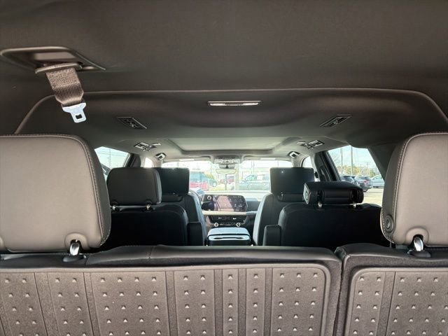 2026 Chevrolet Suburban Premier - Photo 40