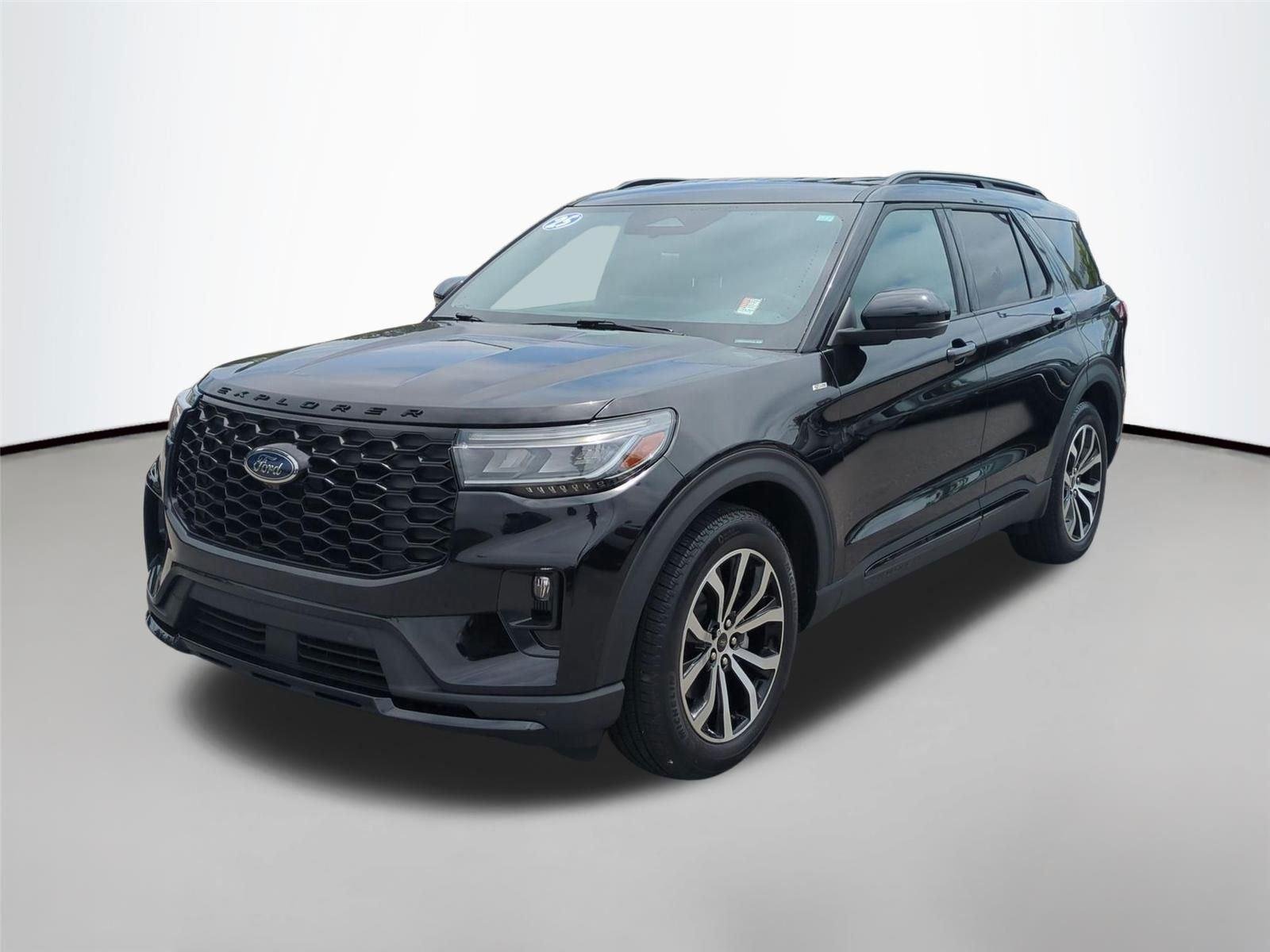 2025 Ford Explorer ST-LINE RWD (PL535)'s photo