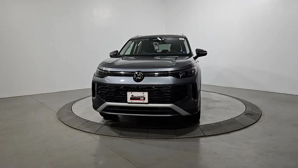 2026 Volkswagen Tiguan SE - Photo 8