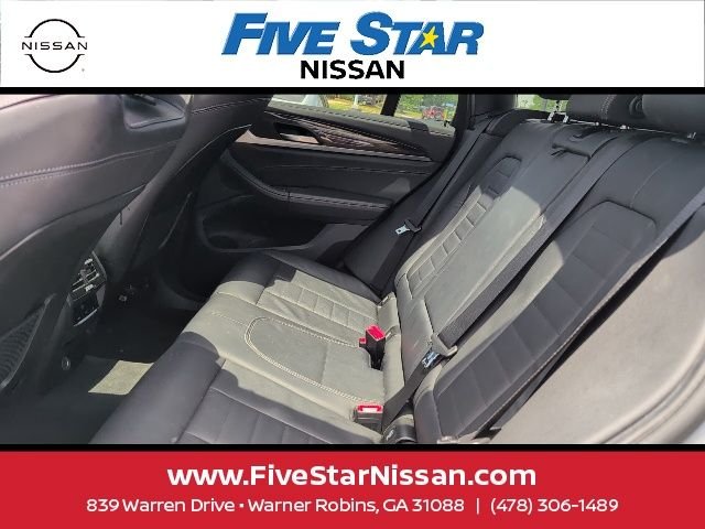 Used 2019 Silver BMW xDrive30i image 18