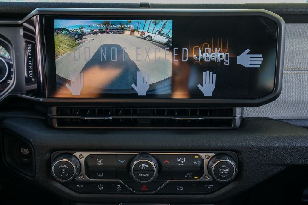 New 2026 Black Clear-Coat Exterior Paint Jeep Sport image 26