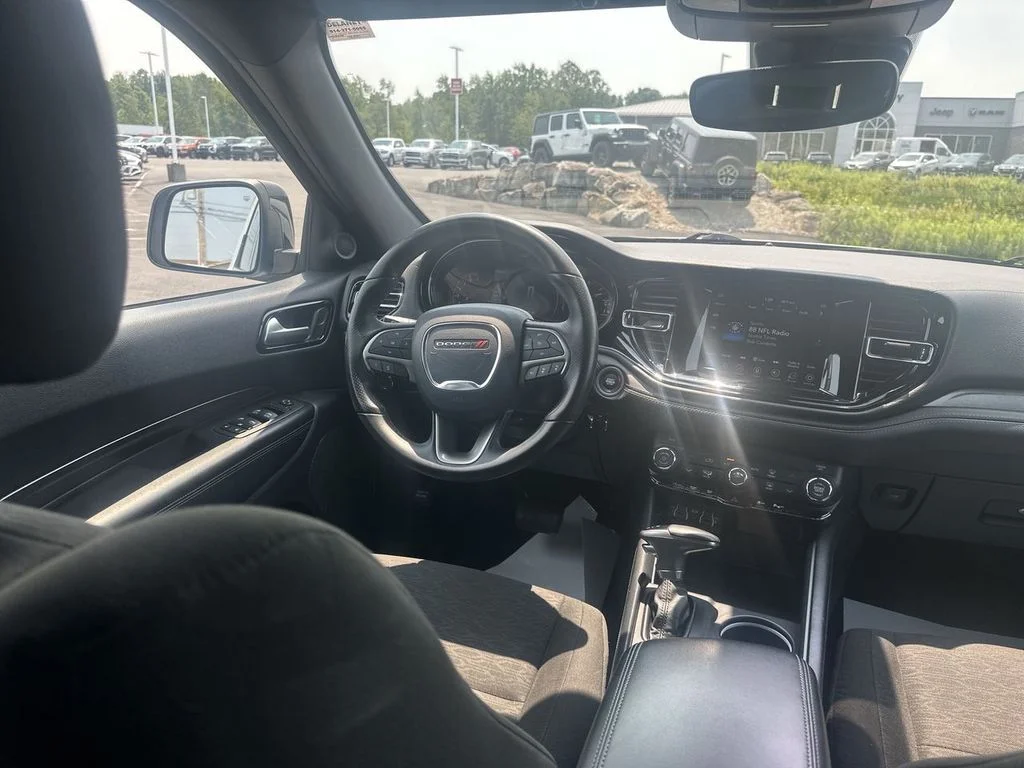 Used 2023 White Dodge SXT image 15