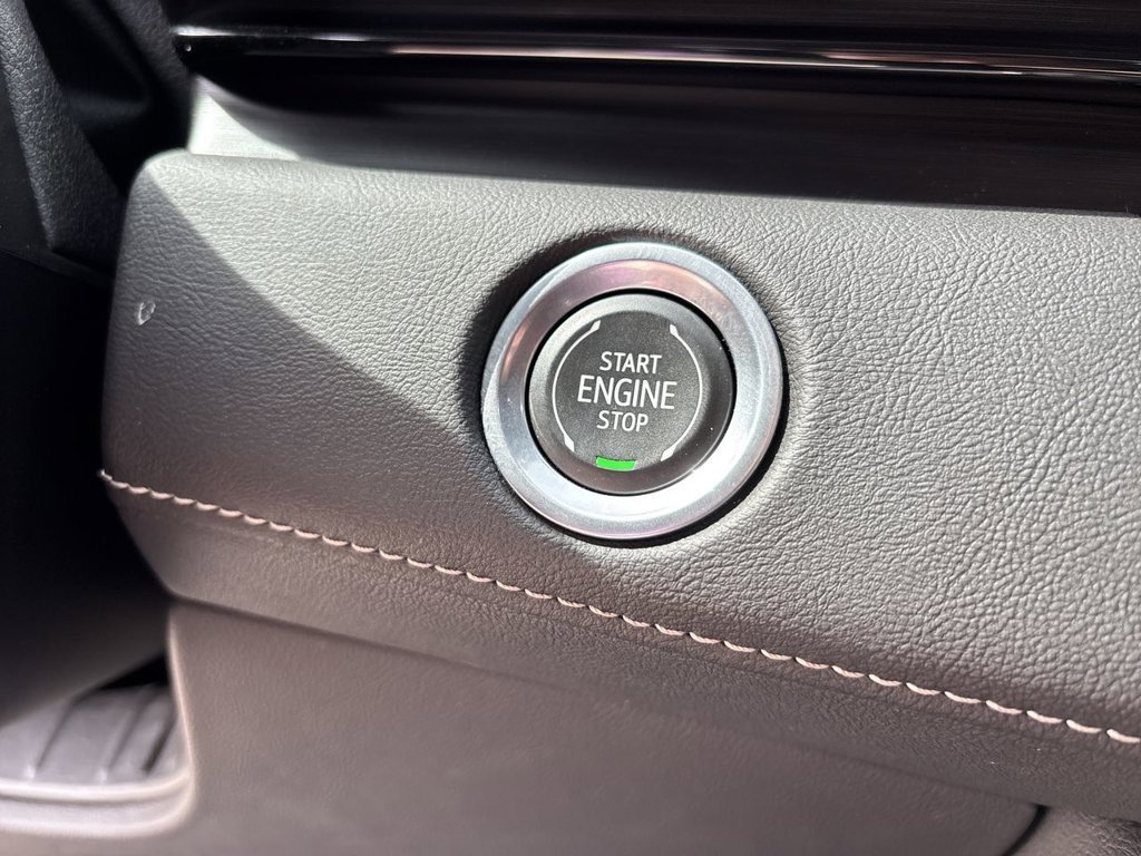2023 Cadillac Escalade Sport - Photo 23
