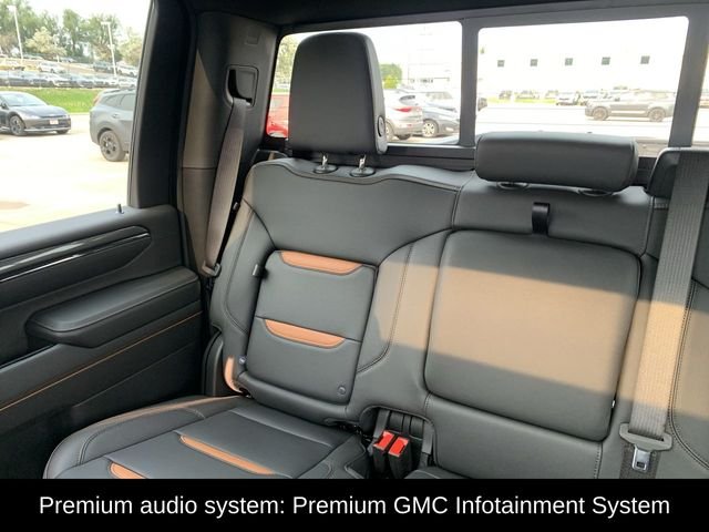 Used 2024  GMC AT4 image 14