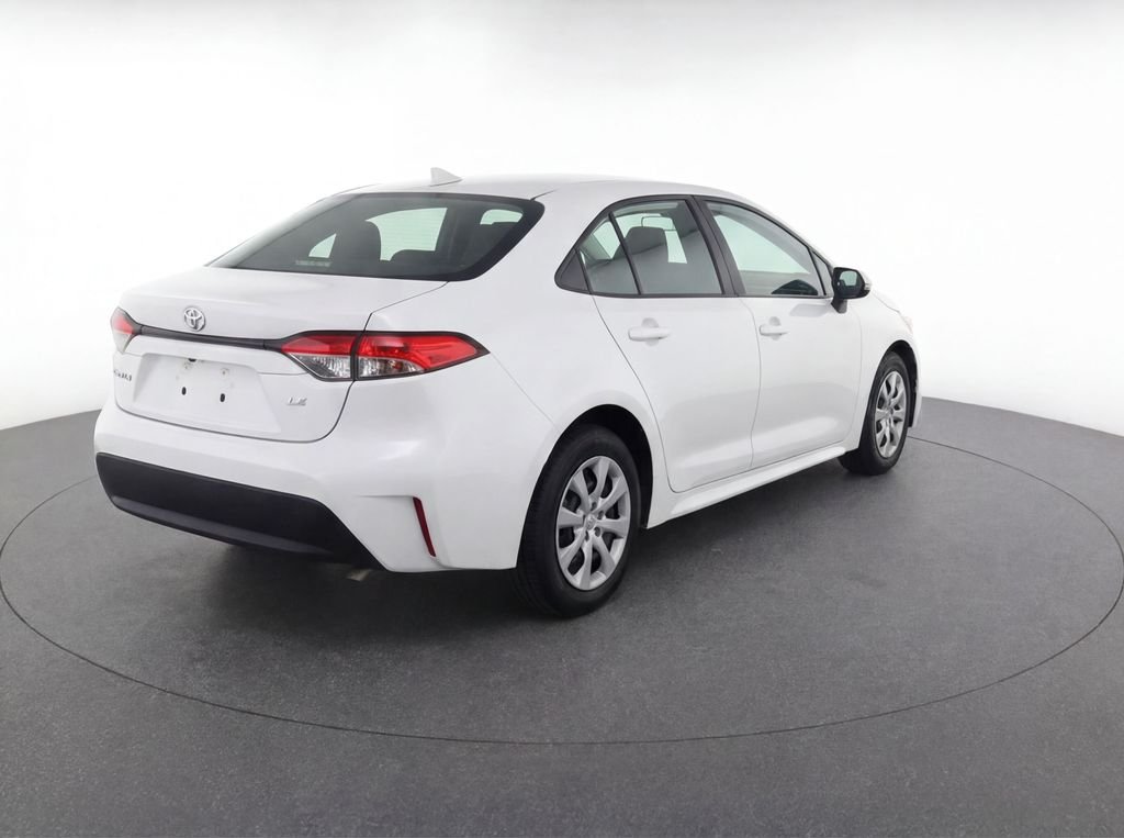 2024 Toyota Corolla LE - Photo 7