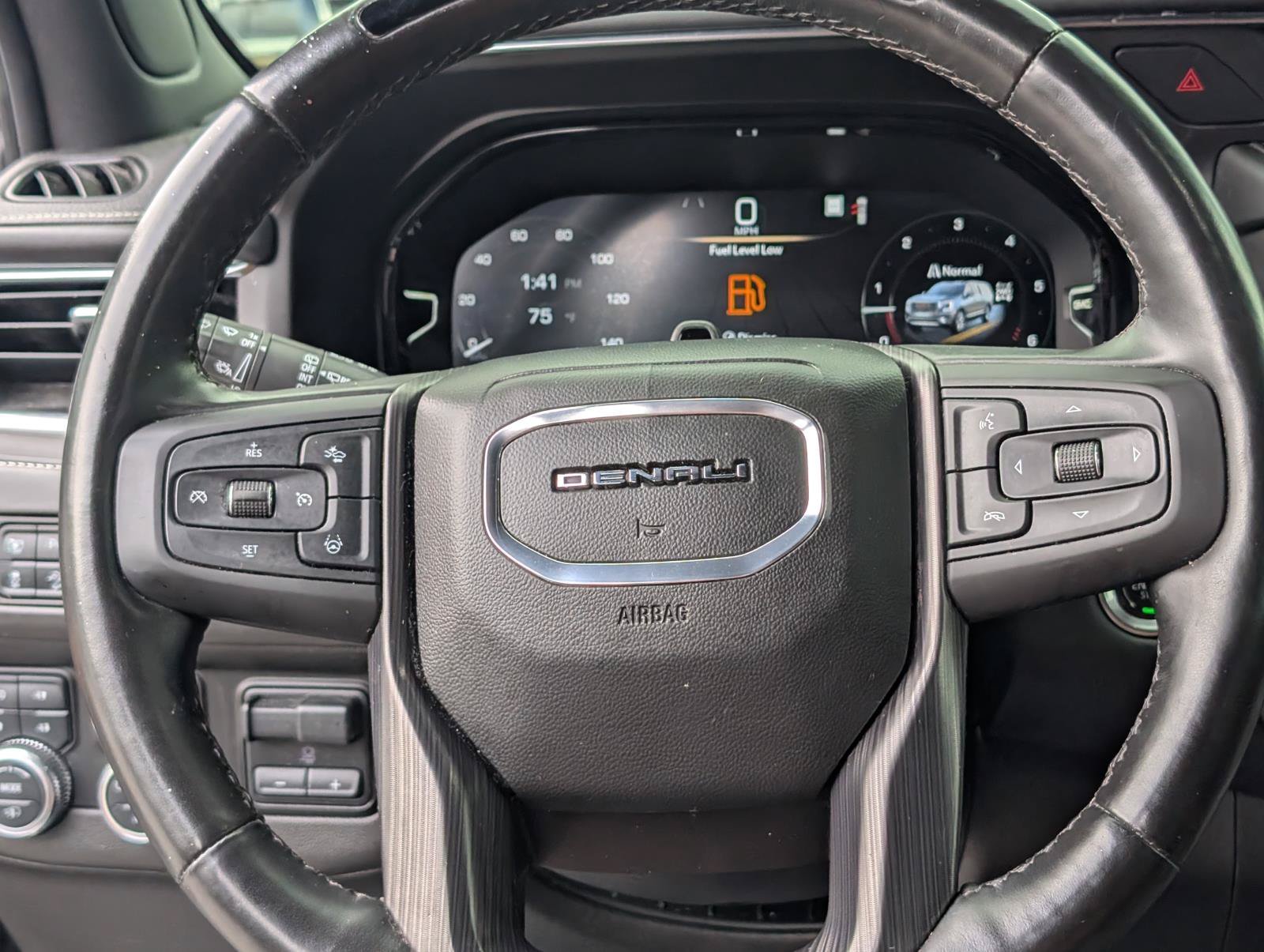 2023 GMC Yukon XL Denali Ultimate - Photo 20