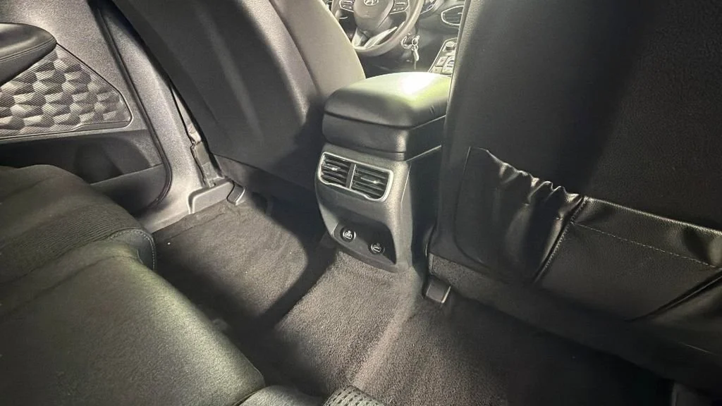 Used 2021 Gray Hyundai SE image 29