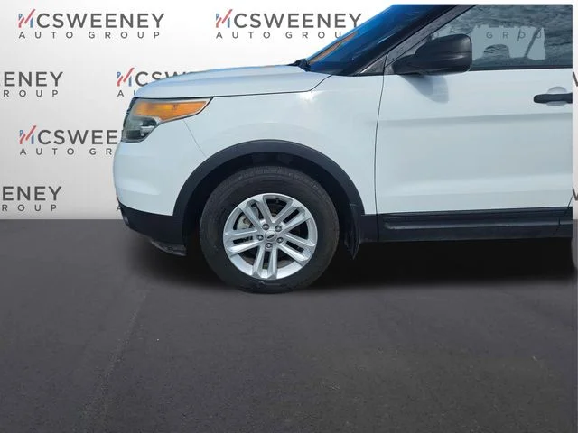Used 2015 White Ford Base image 27