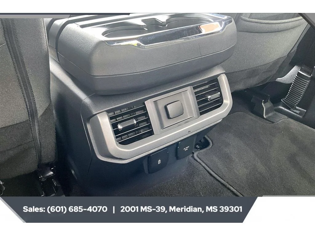 Used 2024 Avalanche Ford XLT image 24
