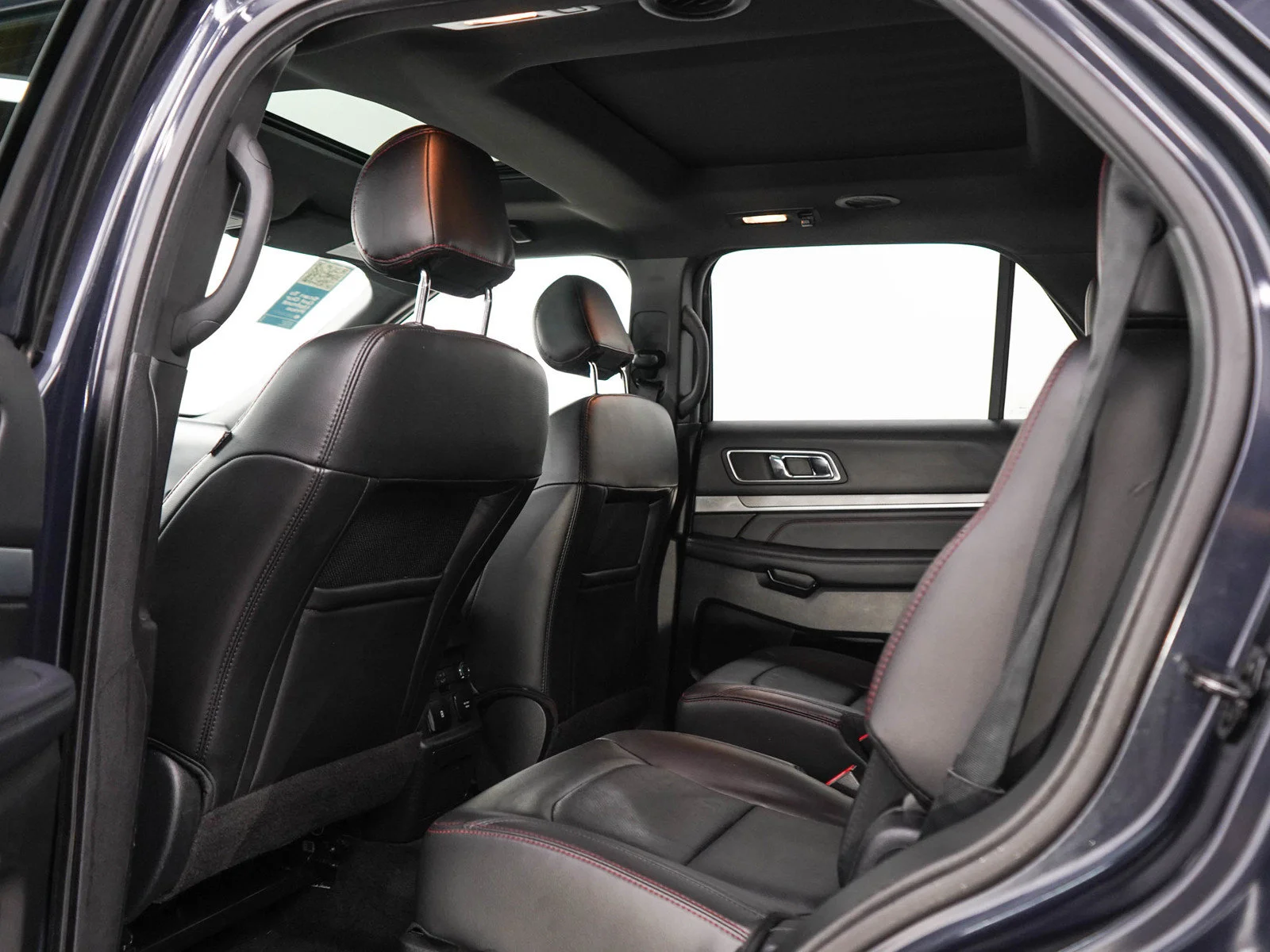 Used 2017 Quartz Metallic Ford Sport image 19