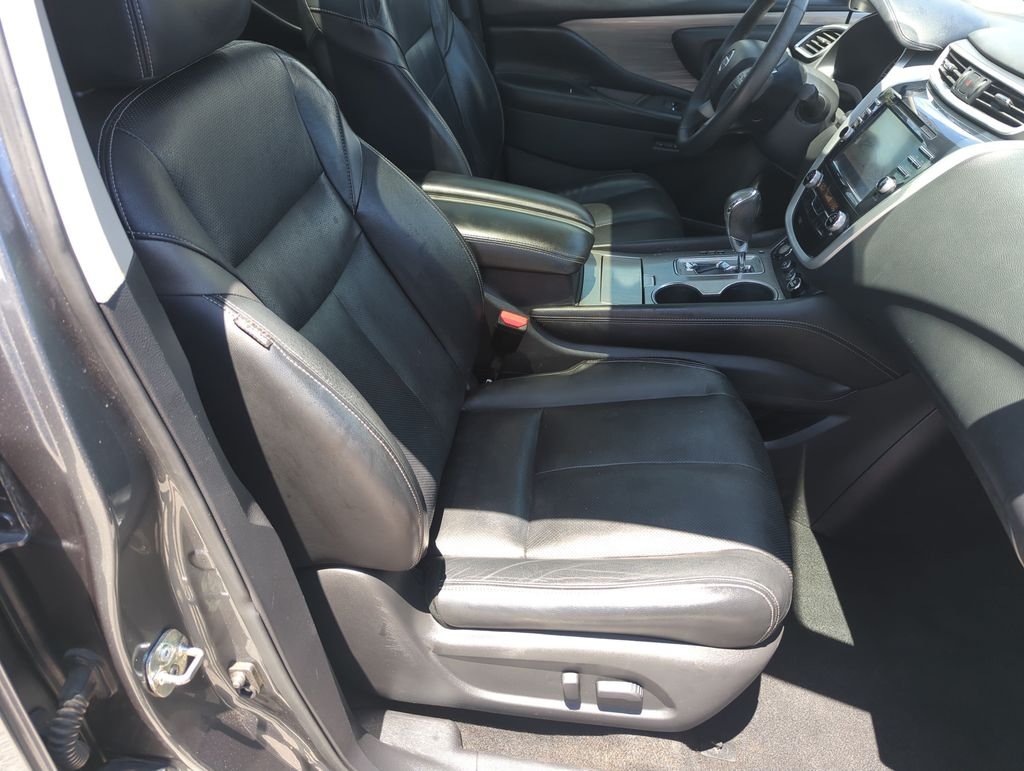Used 2016 Gray Nissan Platinum image 36
