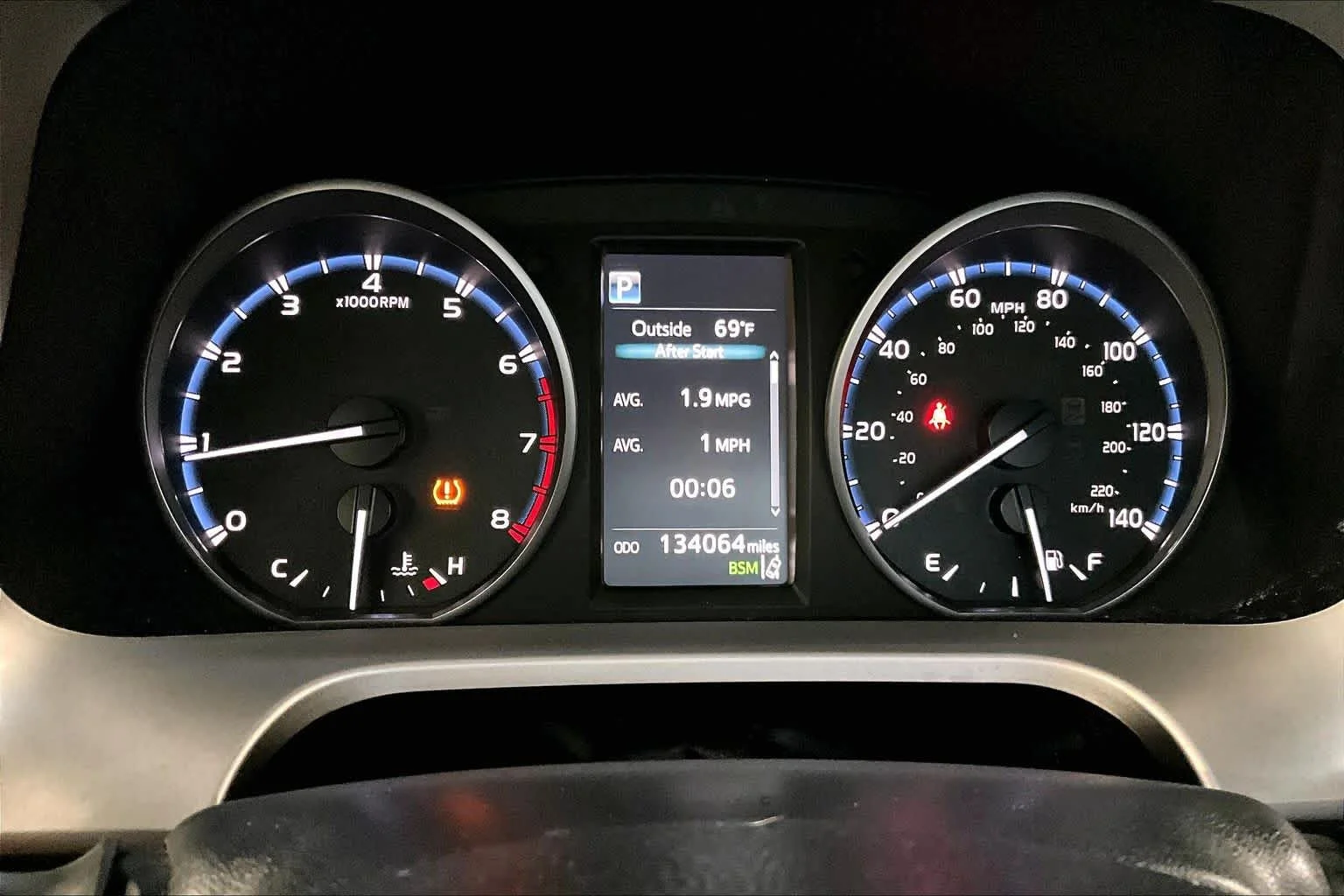 Used 2018 Magnetic Gray Metallic Toyota XLE image 25