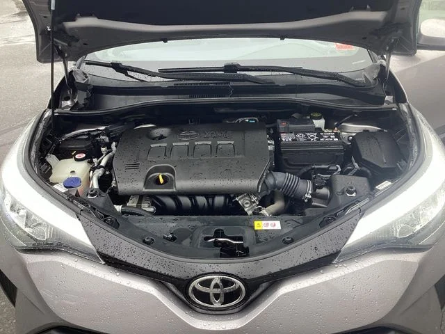 Used 2020 Silver Toyota XLE image 17