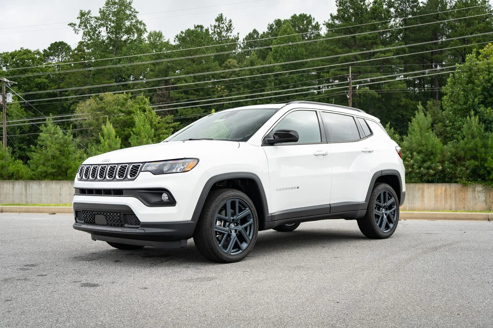 New 2026 Bright White Clear-Coat Exterior Paint Jeep  image 3