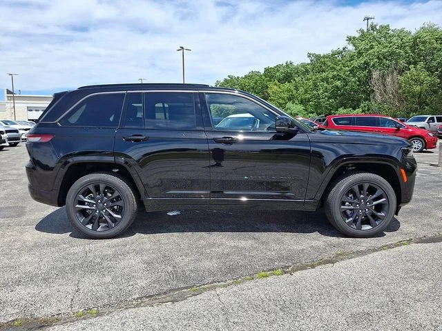 New 2026 Black Jeep Limited Reserve image 8