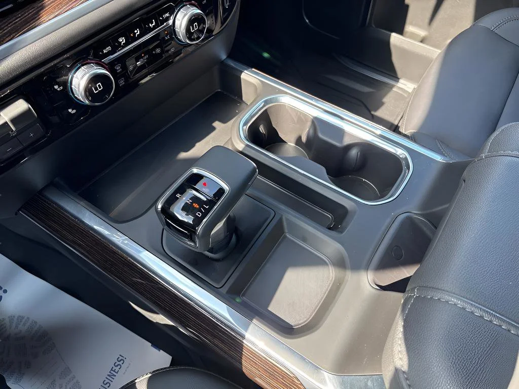 New 2026 Onyx Black GMC Elevation image 30