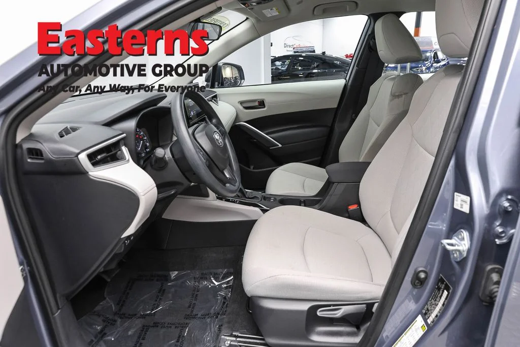 Used 2025 Gray Toyota L image 13