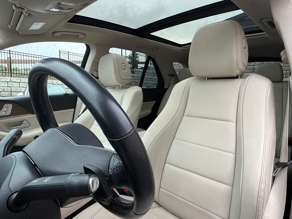 Certified Used 2022 Blue Mercedes-Benz GLE 350 image 22